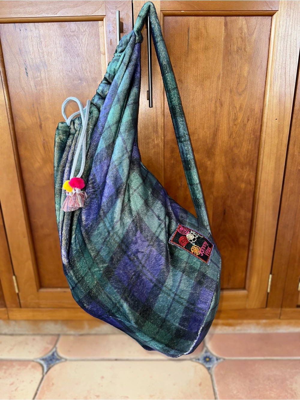 Johnny Was Plaid Velvet Large Drawstring Bucket Shoulder Bag | Boho Luxe - Picture 3 of 8